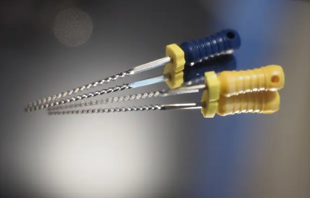 根管内の無菌状態を作る器具・薬剤(洗浄液)